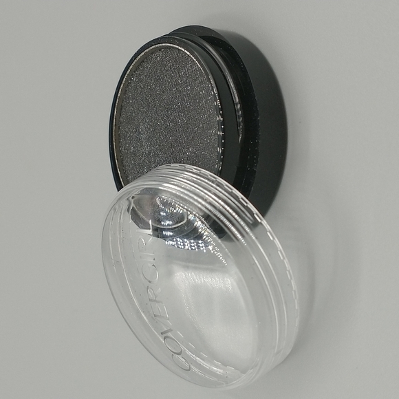 3/$12 CoverGirl EyeShadow Molten Black 300 NWT - Picture 1 of 3
